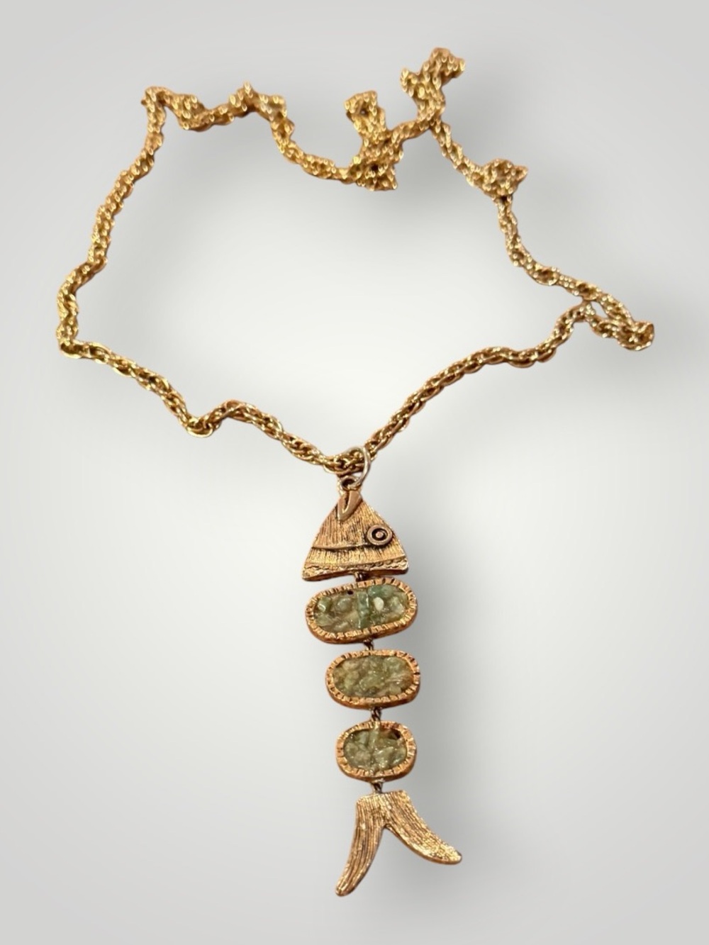 Vintage Articulated Fish Pendant Necklace Green Stone Inlay 24” Chain